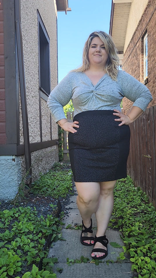 Size 16 Black and Grey Leopard Print Skirt