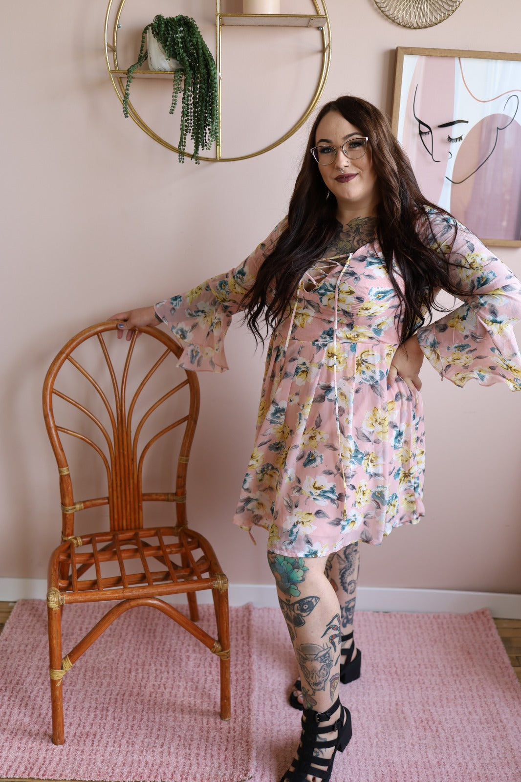 Size 1x Pink floral Bell Sleeve Dress
